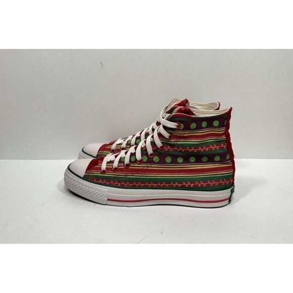Converse Chuck Taylor Christmas High Sneakers Wrapping Paper Ornament Womens 9 - Picture 3 of 10